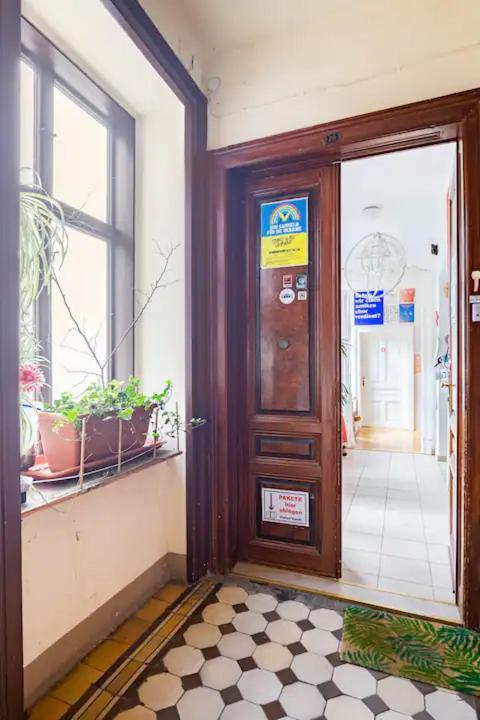 Fro-Media - Streetside Room 2 - Community Space Βιέννη Εξωτερικό φωτογραφία
