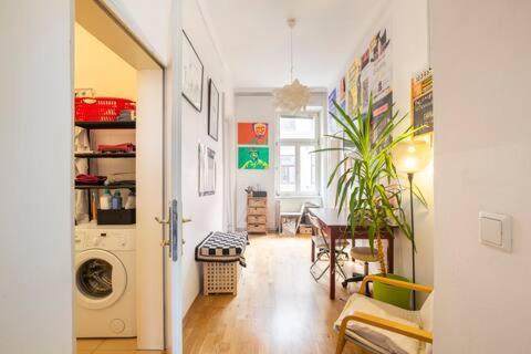Fro-Media - Streetside Room 2 - Community Space Βιέννη Εξωτερικό φωτογραφία