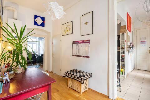 Fro-Media - Streetside Room 2 - Community Space Βιέννη Εξωτερικό φωτογραφία